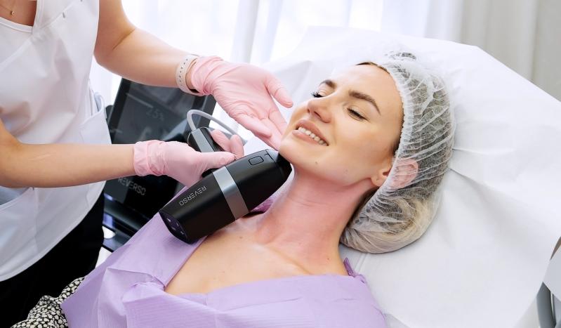 REVERSO - Tratament inovator pentru rejuvenare facială cu radiofrecvență